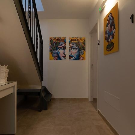 R-Home Exclusive Rooms Κατάνια Εξωτερικό φωτογραφία